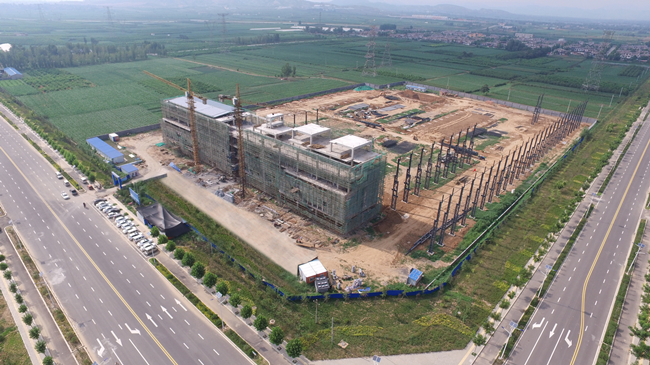 張國偉書記一行深入中譽鼎力觀摩調研，為新鄉市礦山設備除塵技術裝備制造把脈問航